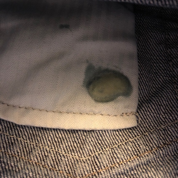 Abercrombie & Fitch Distressed Jean Short - Picture 6 of 7